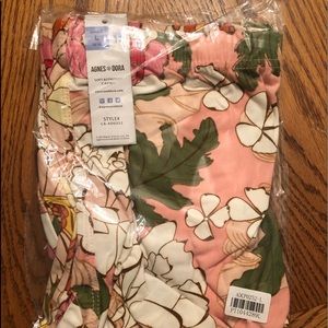 Agnes And Dora Capri Leggings